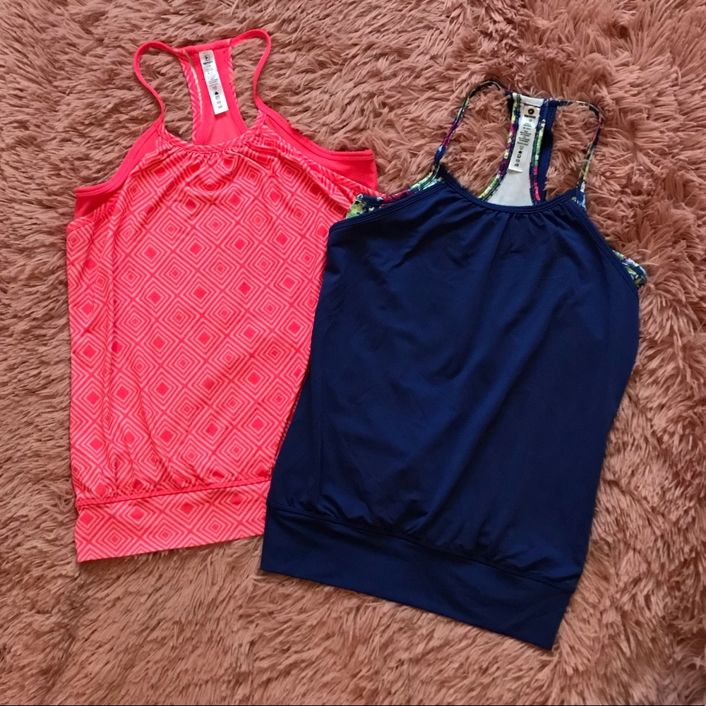 GUC set of 2 girls workout tanktops👯‍♀️
